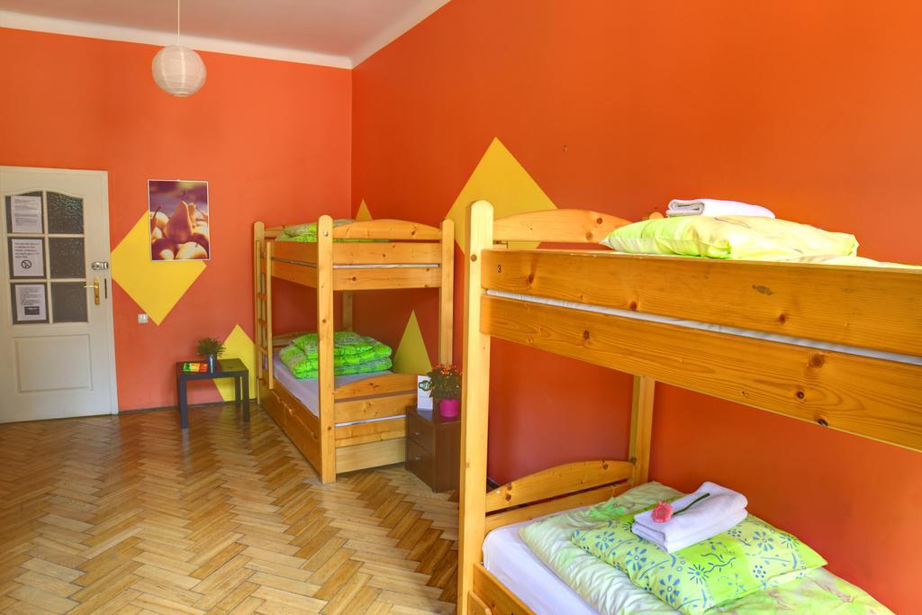 Tutti Frutti Hostel Krasków Εξωτερικό φωτογραφία