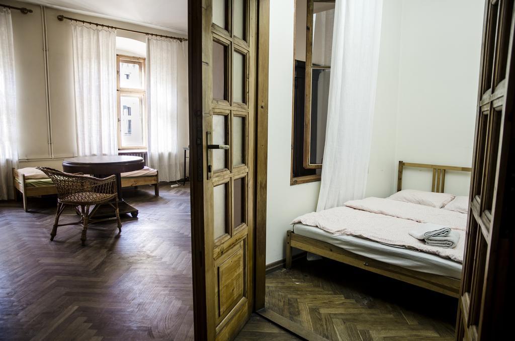 Tutti Frutti Hostel Krasków Εξωτερικό φωτογραφία