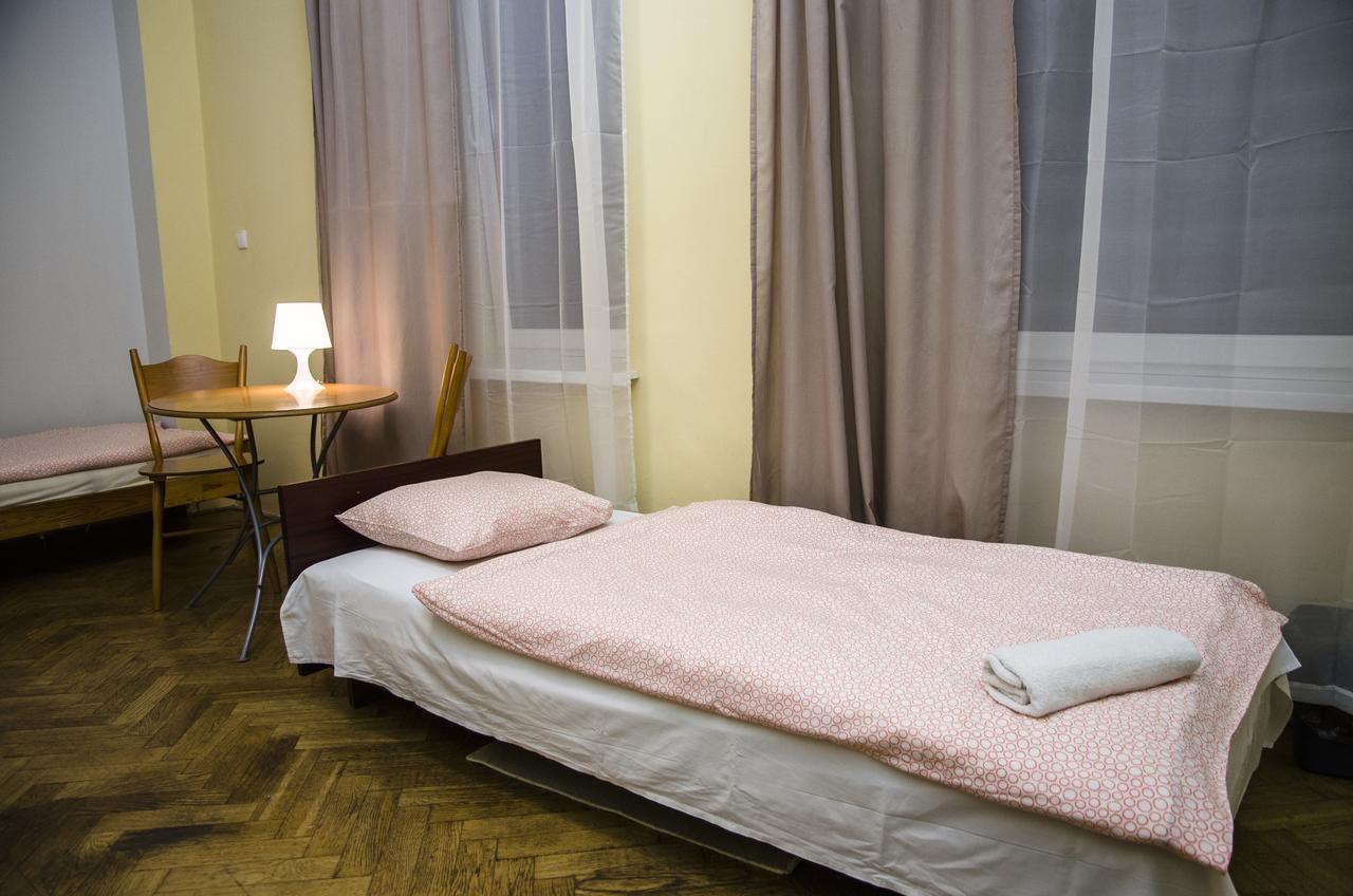 Tutti Frutti Hostel Krasków Εξωτερικό φωτογραφία