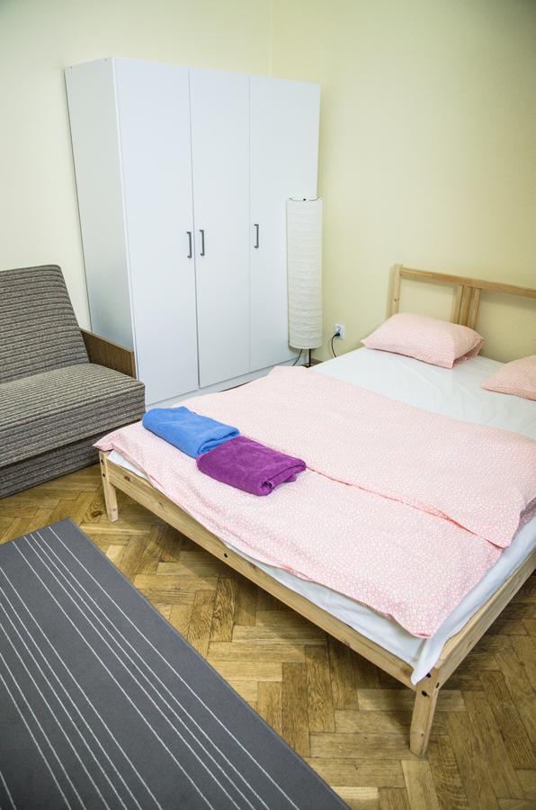 Tutti Frutti Hostel Krasków Εξωτερικό φωτογραφία