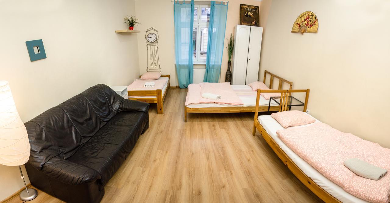 Tutti Frutti Hostel Krasków Εξωτερικό φωτογραφία